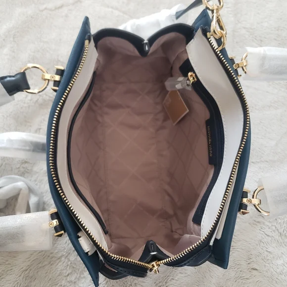 Michael Kors Blue Handbag - Picture 5 of 14